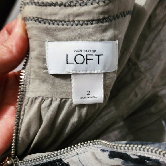 Ann Taylor Loft Gray & Black Cotton Floral Chiffon Strap Size 2 NWOT - Picture 3 of 7